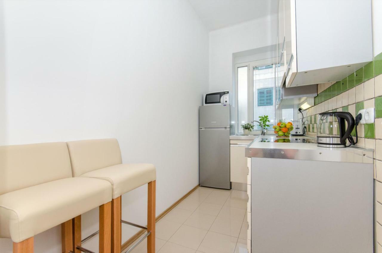 Apartment "Pomalo" 스플리트 외부 사진